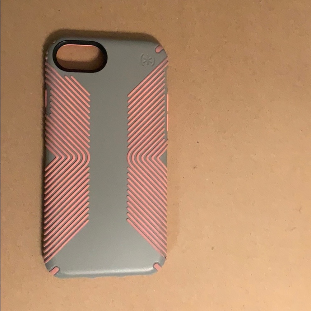 iPhone 6/7/8 Speck case